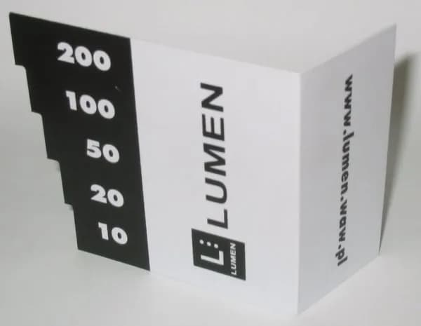 Najlepsza banknotówka dla niewidomych - poznaj jej funkcje i zalety