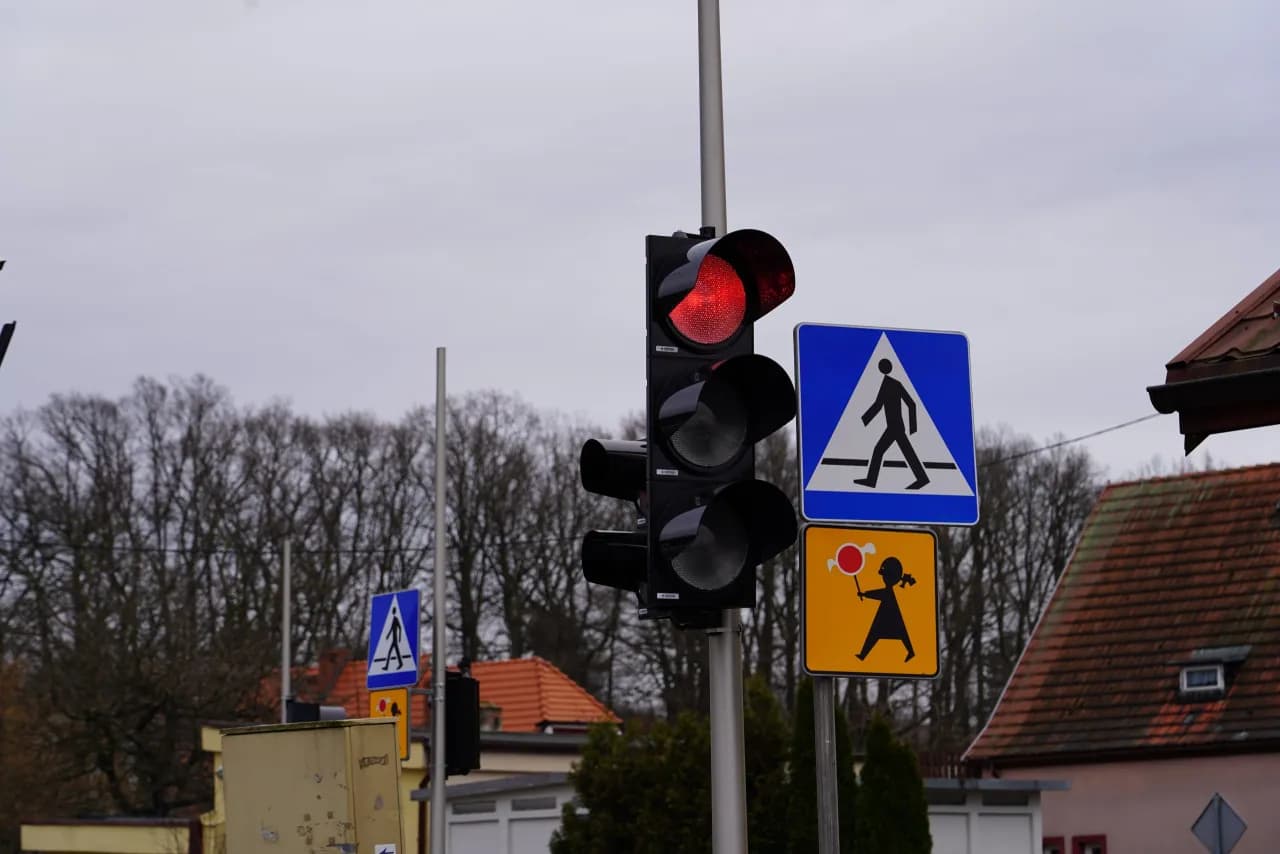 Sygnalizacja świetlna dla niesłyszących – jak zwiększyć bezpieczeństwo?