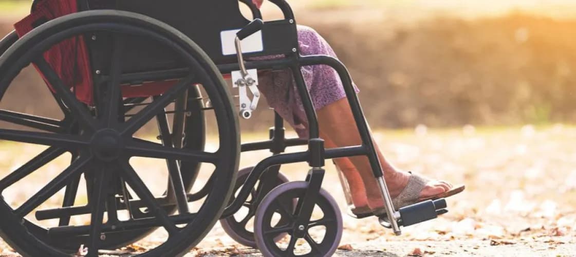 Jak zostać opiekunem osoby niepełnosprawnej dorosłej - kluczowe informacje