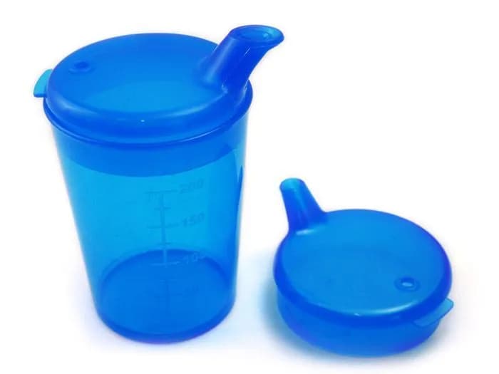 Ceny kubków dla niewidomych – jakie modele są dostępne i ile kosztują?