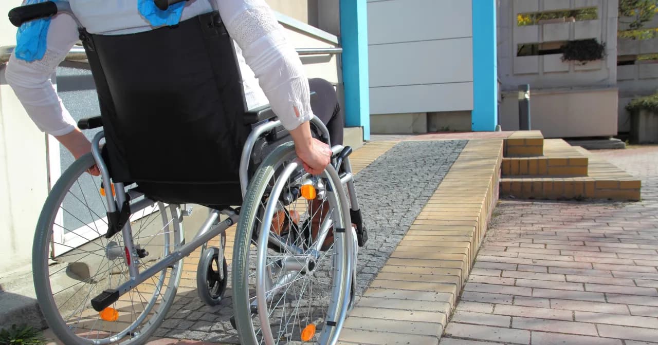 Ile wynosi zasiłek dla niepełnosprawnych w USA? Sprawdź, co musisz wiedzieć