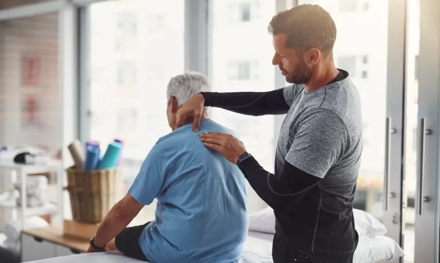 Ile razy można skorzystać z rehabilitacji w ramach NFZ? Sprawdź limity